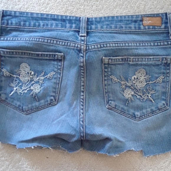 Shorts - Picture 2 of 3